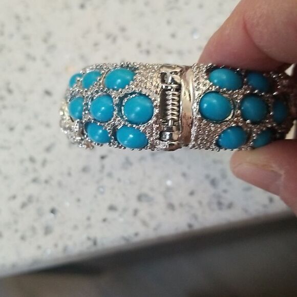 GORGEOUS WANNABE!!!BRAND NEW!!! PURCHASED IN MIAMI!!! - Picture 3 of 10